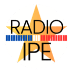 Logo Radio IPE, étoile jaune et couleurs de l'Acadie